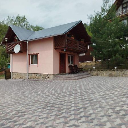 Holiday Home Melodiya Karpat Яремча Экстерьер фото