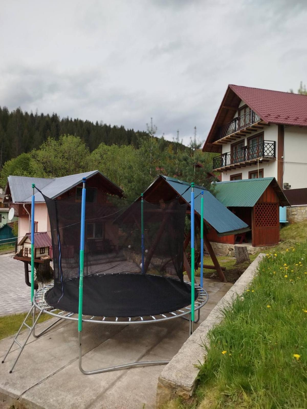 Holiday Home Melodiya Karpat Яремча Экстерьер фото